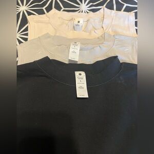 3 Pack- Yogalicious Airlite Melissa Crop Tank in Light Gray